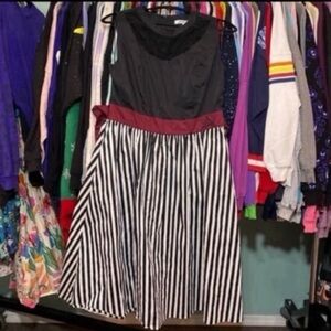 Disney parks pirates of the Caribbean dress shop dress L